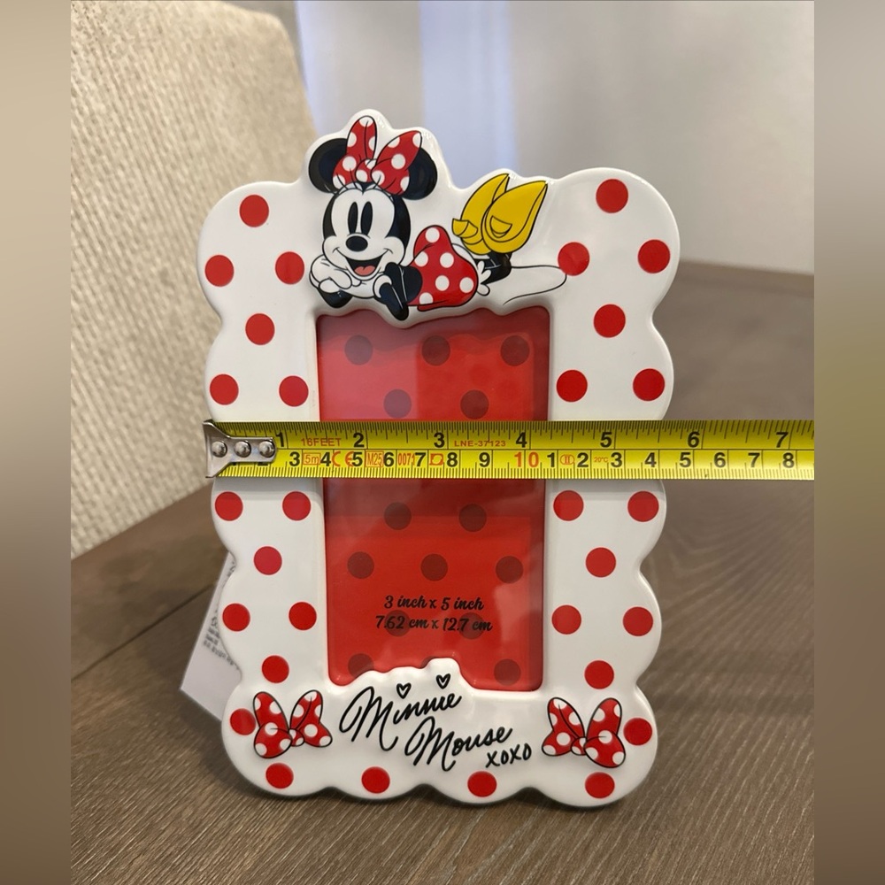 NWT Disney Parks Minnie Mouse XOXO White Red Dots 3X5 Photo Frame - Picture 4 of 4